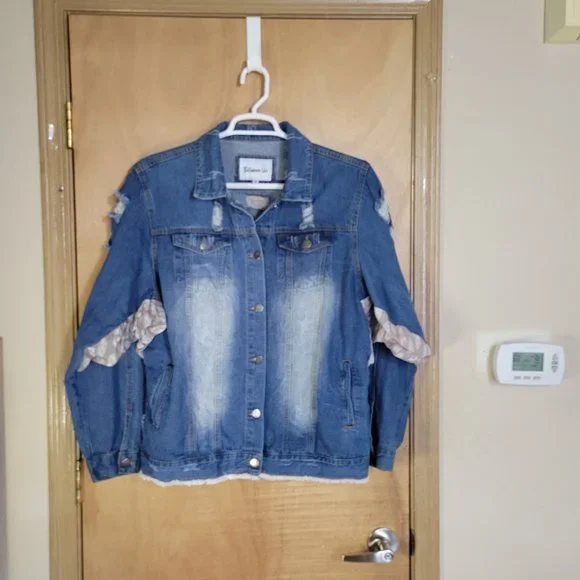 Between Us 3x Jean Jacket Distressed - Picture 1 of 6